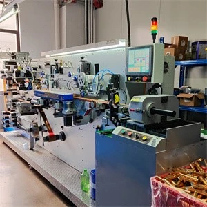 Aluminated barrier laminated machine Aluminated barrier laminated machine